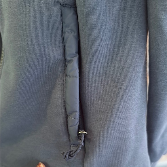 Avalanche Blue Puffer Jacket with High Collar size Small - Picture 7 of 9